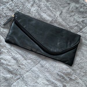 Black Clutch